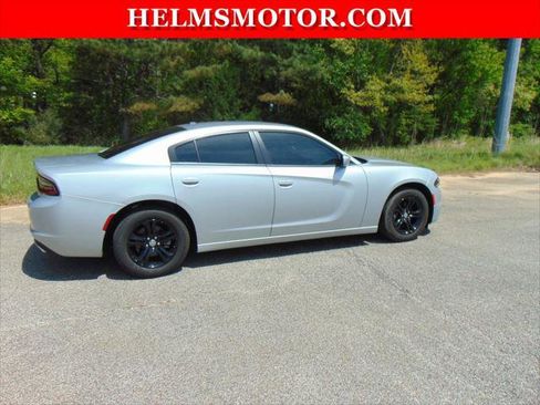 Certified 2022 Dodge Charger SXT image 13