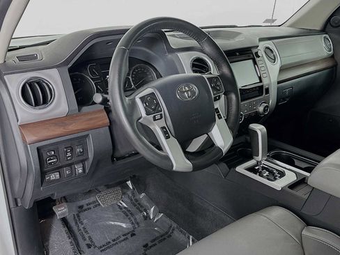 Used 2019 Toyota Tundra Limited w/ Limited Premium Package image 9