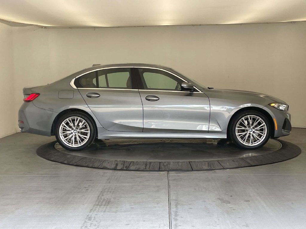 Used 2024 BMW 330i xDrive Sedan w/ Premium Package AWD/4WD image 6