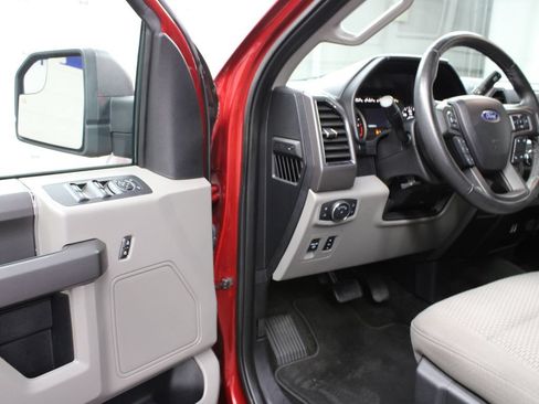 Used 2019 Ford F150 XLT w/ Equipment Group 302A Luxury AWD/4WD image 50