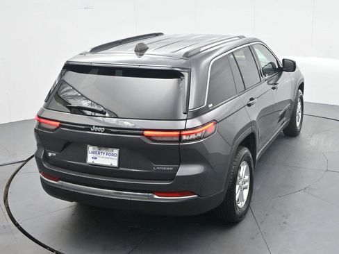 Used 2024 Jeep Grand Cherokee Laredo RWD image 24
