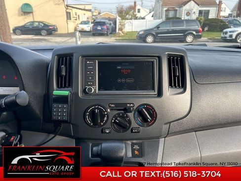 Used 2021 Nissan NV200 SV w/ Sliding Door Glass Package image 48