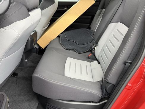 Used 2025 Toyota Tacoma TRD Off-Road image 34