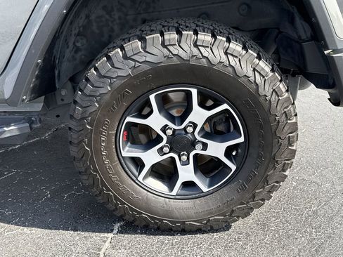 Used 2021 Jeep Wrangler Unlimited Rubicon AWD/4WD image 30