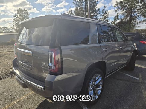 Used 2019 GMC Yukon Denali w/ Denali Ultimate Package image 8