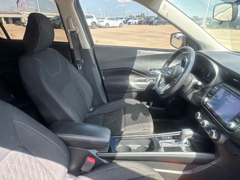 Certified 2023 Nissan Kicks SV FWD image 31