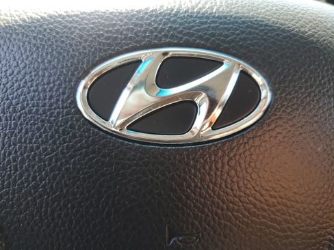Used 2014 Hyundai Santa Fe Sport FWD image 32