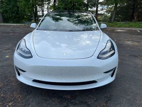 Used 2019 Tesla Model 3 AWD/4WD image 2