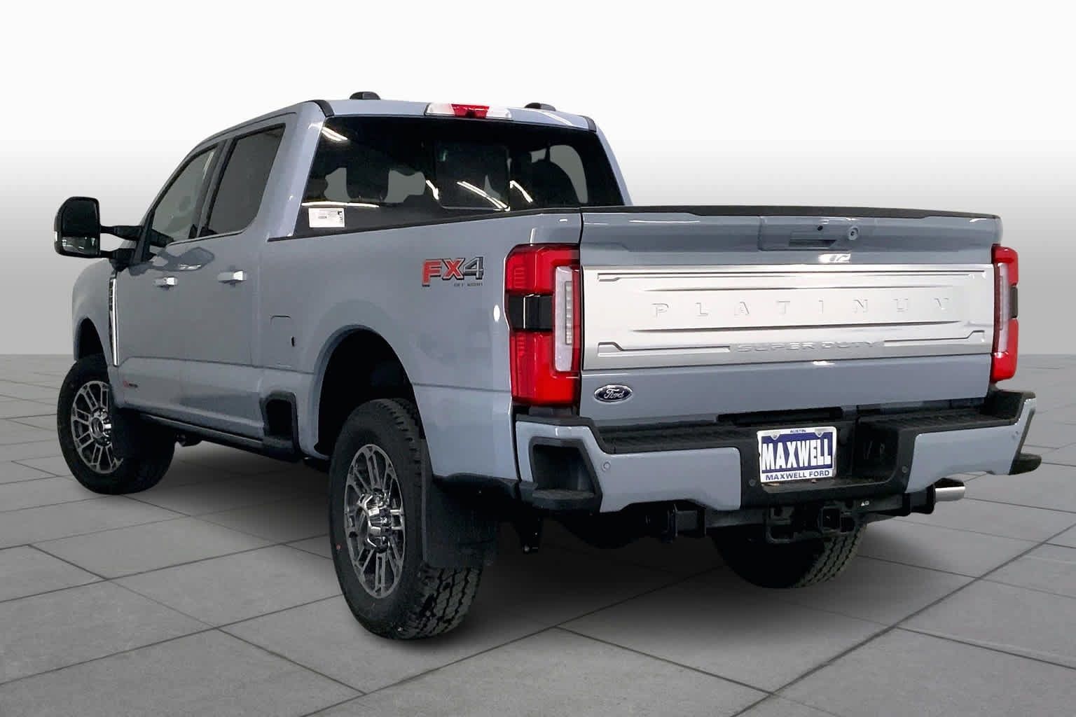 Used 2025 Ford F350 Platinum w/ Platinum Plus Package AWD/4WD image 12