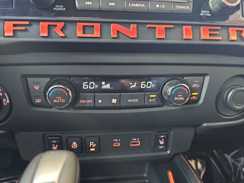 Used 2025 Nissan Frontier PRO-4X w/ Pro Premium Package AWD/4WD image 21