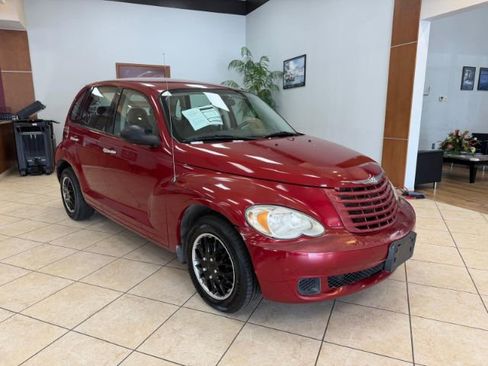 Used 2008 Chrysler PT Cruiser FWD image 1