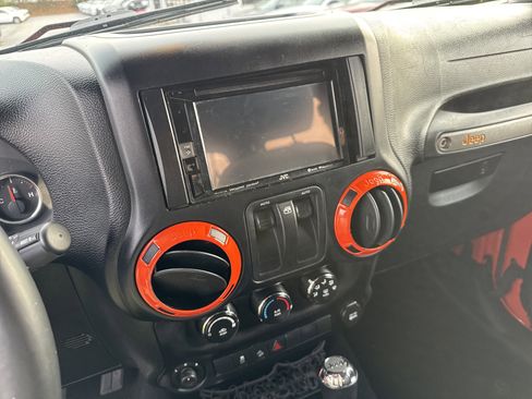 Used 2015 Jeep Wrangler Sport w/ Quick Order Package 24S image 30