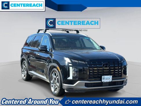Used 2023 Hyundai Palisade SEL w/ Premium Package image 2