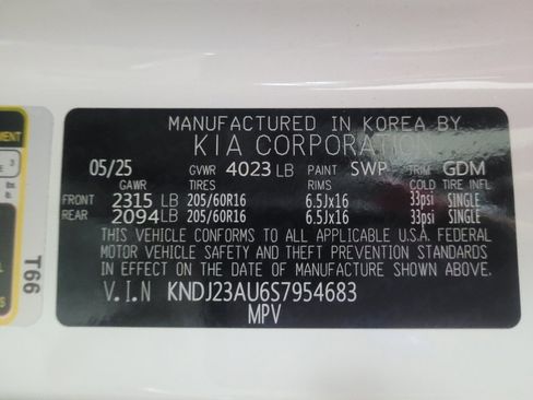 Used 2025 Kia Soul LX image 33