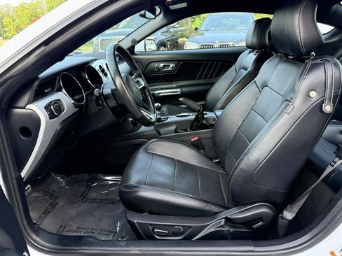 Used 2016 Ford Mustang GT Premium w/ Equipment Group 401A RWD image 18