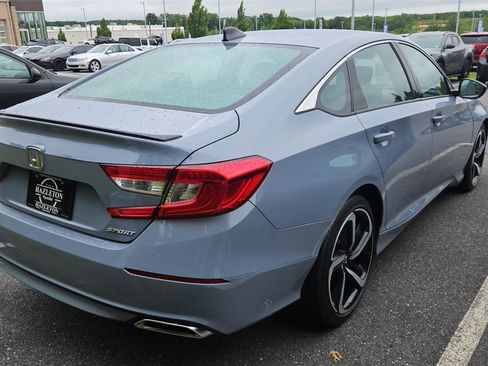 Used 2022 Honda Accord Sport image 6