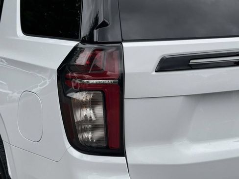 Used 2024 Chevrolet Tahoe RST w/ Luxury Package AWD/4WD image 13
