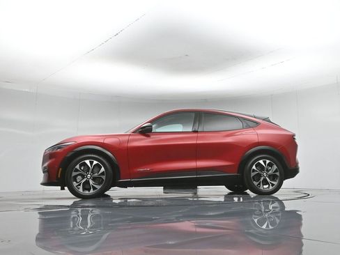 Certified 2022 Ford Mustang Mach-E Premium RWD image 8