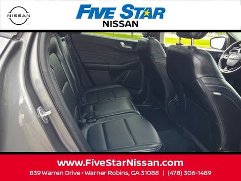Used 2021 Ford Escape SEL w/ Technology Package FWD image 16
