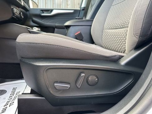 Used 2022 Ford Escape SE w/ Convenience Package image 32
