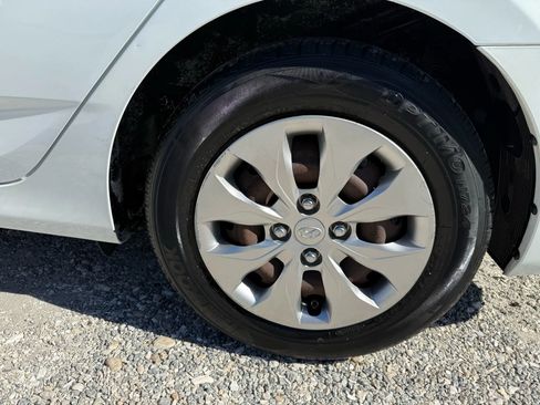 Used 2016 Hyundai Accent SE image 7