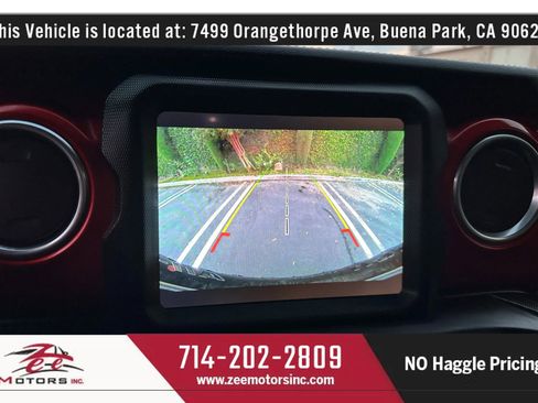 Used 2018 Jeep Wrangler Unlimited Rubicon image 32