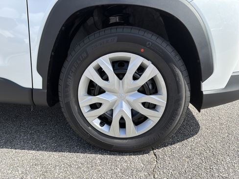 New 2026 Toyota Corolla Cross L image 12