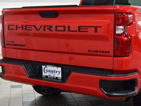 Used 2023 Chevrolet Silverado 1500 Custom AWD/4WD image 19