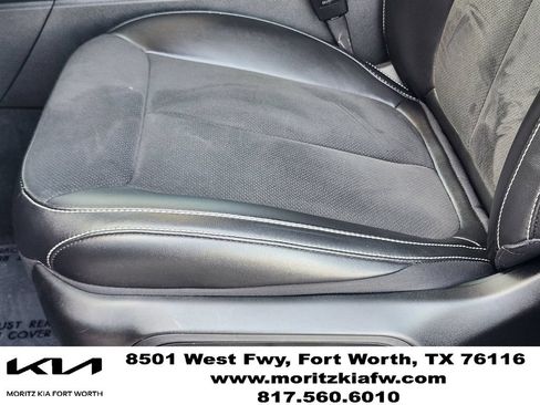 Used 2025 Jeep Grand Cherokee Altitude AWD/4WD image 23