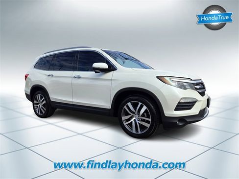 Used 2017 Honda Pilot Touring image 2