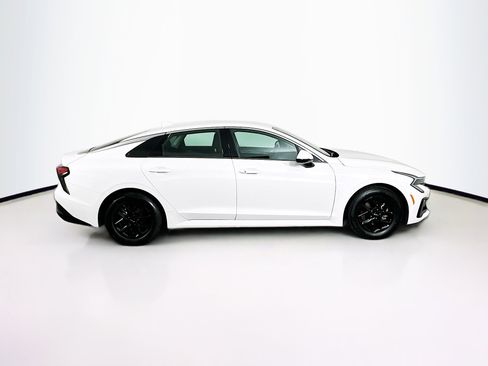 Used 2025 Kia K5 LXS image 10