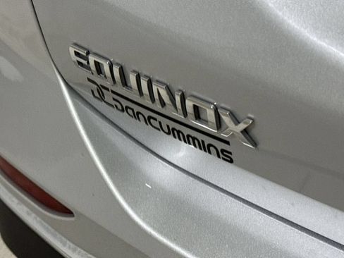 Used 2019 Chevrolet Equinox LT FWD image 25