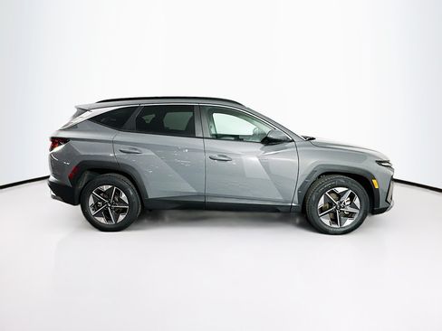 Used 2025 Hyundai Tucson SEL FWD image 10