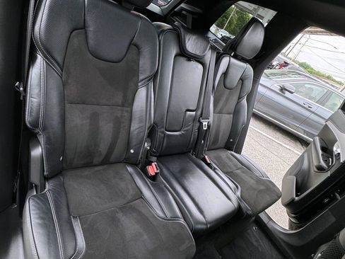 Used 2019 Volvo XC90 T6 R-Design w/ Protection Package Premier image 23