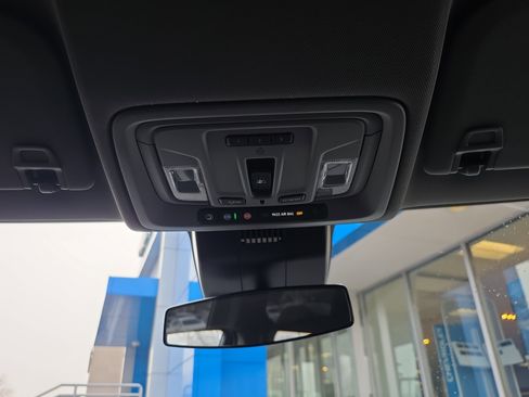 Used 2023 Chevrolet Silverado 1500 LT w/ Leather Package image 21