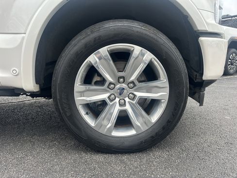 Used 2019 Ford F150 Platinum w/ Equipment Group 701A Luxury image 8