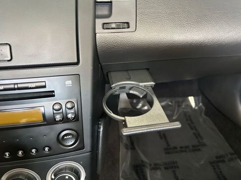 Used 2004 Nissan 350Z Enthusiast w/ Side Airbags Pkg image 68