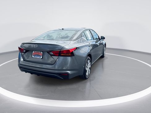 Certified 2025 Nissan Altima 2.5 S FWD image 4