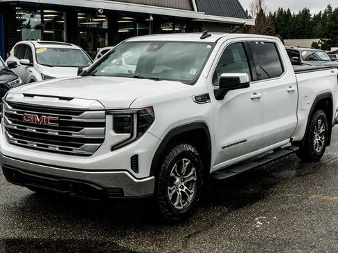 Used 2023 GMC Sierra 1500 SLE image 4