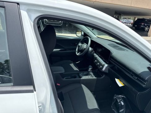 Used 2026 Hyundai Kona SE FWD image 18