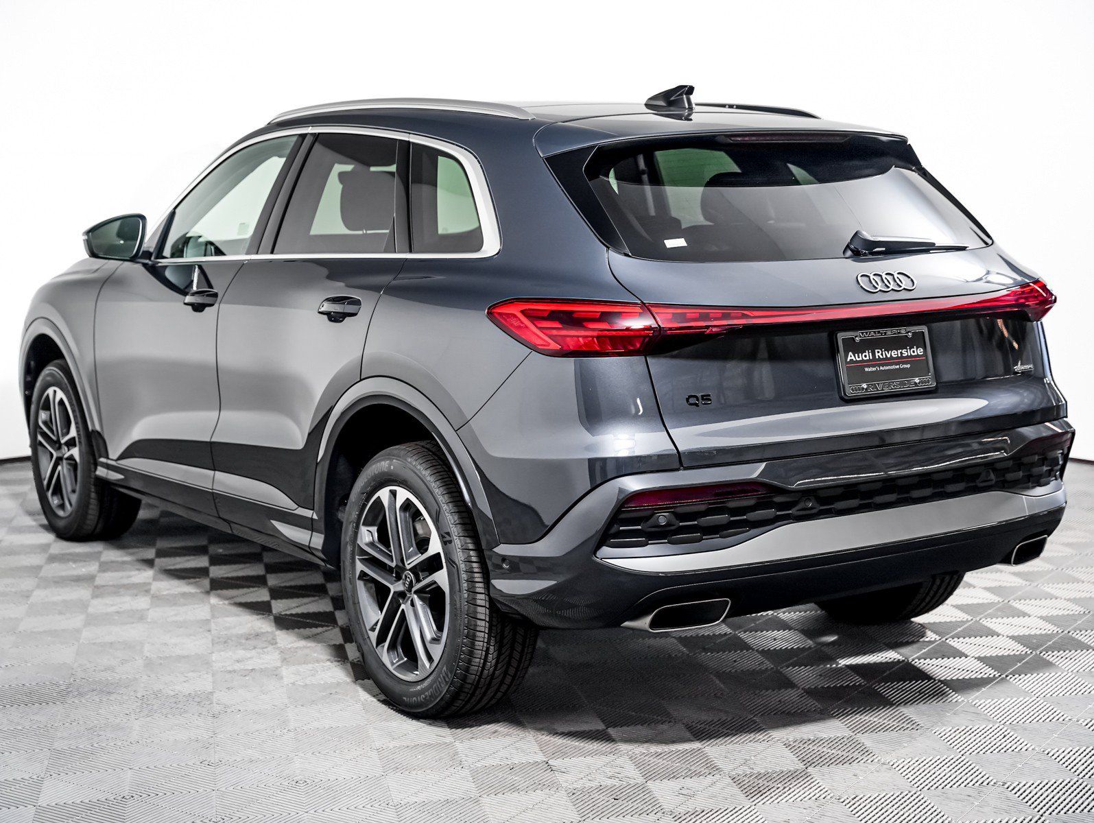 New 2026 Audi Q5 Premium AWD/4WD image 2