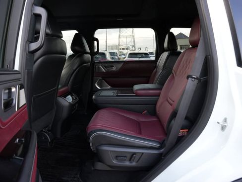 New 2026 INFINITI QX80 Autograph image 19