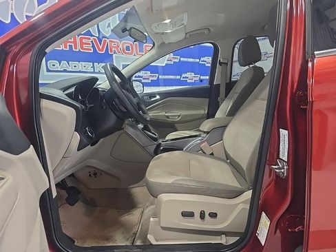 Used 2015 Ford Escape SE image 13