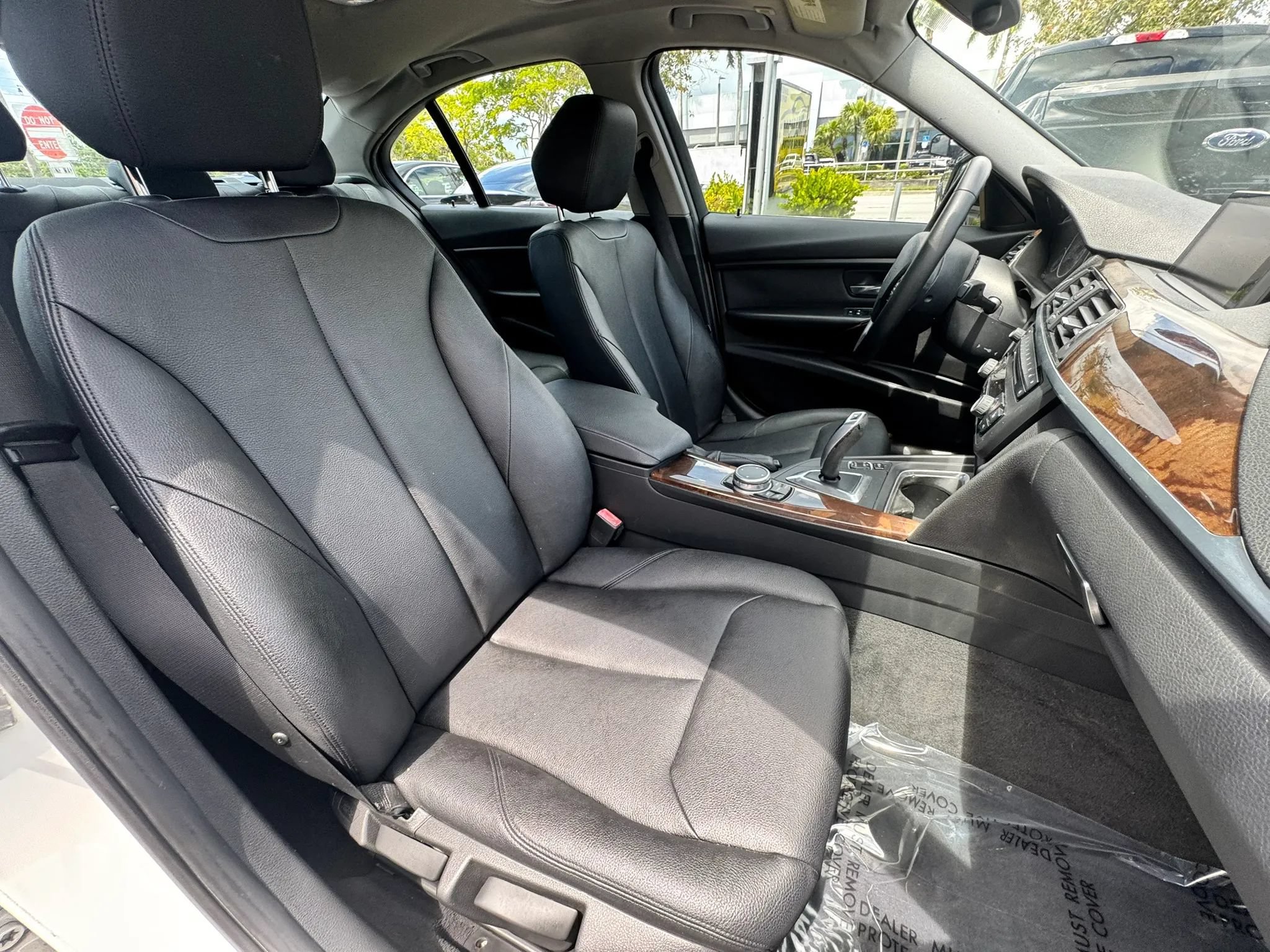 Used 2015 BMW 320i Sedan RWD image 24