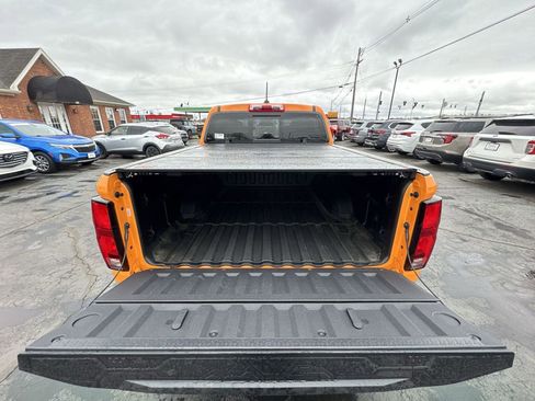 Used 2025 Chevrolet Colorado Z71 w/ Z71 Convenience Package 2 AWD/4WD image 23