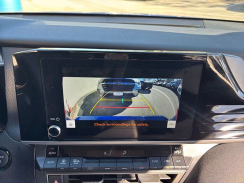 Used 2025 Toyota Camry LE image 17