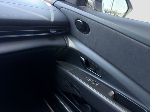 Used 2025 Hyundai Elantra N FWD image 17