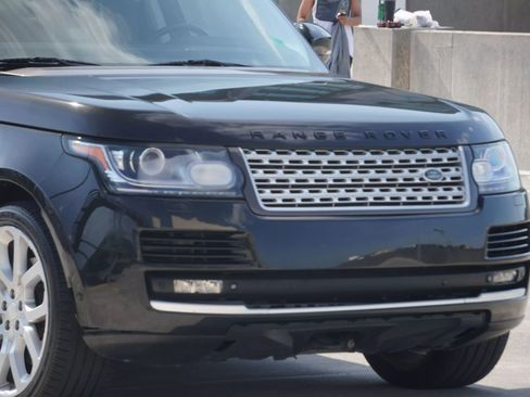 Used 2014 Land Rover Range Rover Supercharged image 30