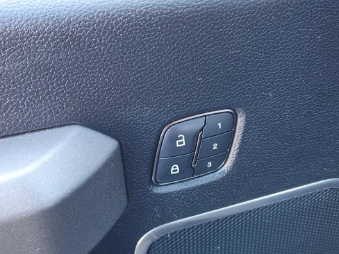 Used 2018 Ford F150 Raptor w/ Equipment Group 802A Luxury image 25