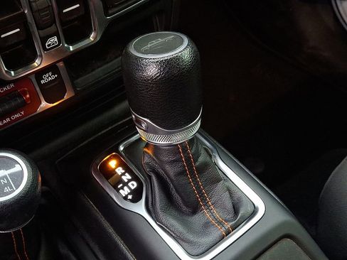 Used 2021 Jeep Gladiator Mojave image 13